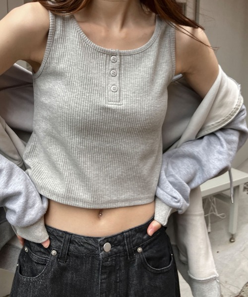 meJane（ミージェーン）の「ヘンリーネック クロップド丈タンクトップ（タンクトップ・レディース・ホワイト/グレー/ブラック・FREE）」の20枚目の写真