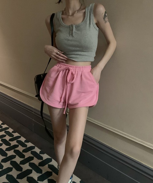 meJane（ミージェーン）の「ヘンリーネック クロップド丈タンクトップ（タンクトップ・レディース・ホワイト/グレー/ブラック・FREE）」の13枚目の写真