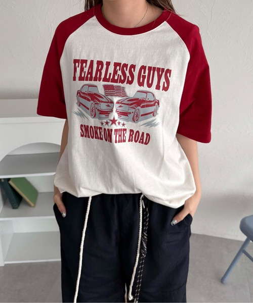sedacle(セダクル)の「カープリントラグランT(Tシャツ/カットソー・レディース・レッド/ブラック/ブラウン・MEDIUM/SMALL/LARGE)」の1枚目の写真