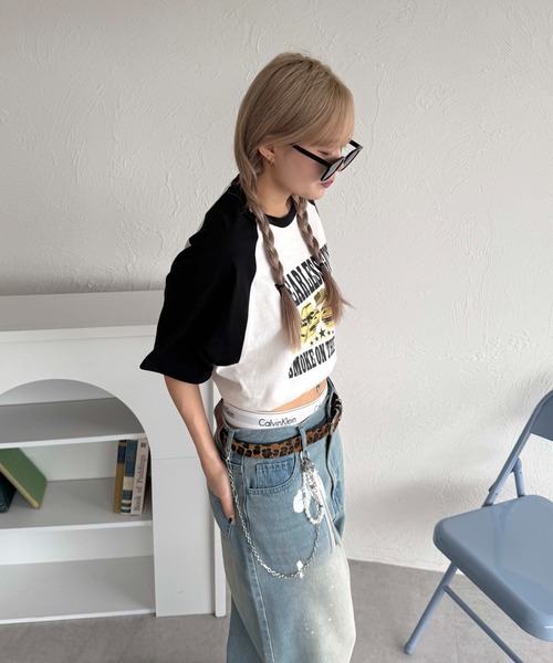 sedacle(セダクル)の「カープリントラグランT(Tシャツ/カットソー・レディース・レッド/ブラック/ブラウン・MEDIUM/SMALL/LARGE)」の6枚目の写真