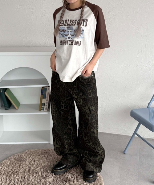 sedacle(セダクル)の「カープリントラグランT(Tシャツ/カットソー・レディース・レッド/ブラック/ブラウン・MEDIUM/SMALL/LARGE)」の15枚目の写真