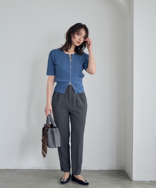 12Twelve Agenda(トゥエルブ アジェンダ)の「ダブルZIPワイドリブ5分袖ニットプルオーバー(ニット/セーター・レディース・オフホワイト/チャコールグレー/ブルー・M)」の4枚目の写真