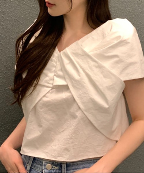 AMAJI(アマジ)の「リボンカラーブラウス(Tシャツ/カットソー・レディース・ホワイト/ブラック・FREE)」の4枚目の写真