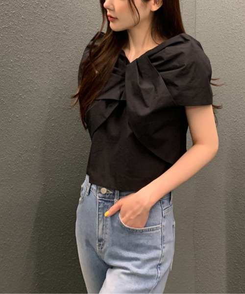 AMAJI(アマジ)の「リボンカラーブラウス(Tシャツ/カットソー・レディース・ホワイト/ブラック・FREE)」の6枚目の写真