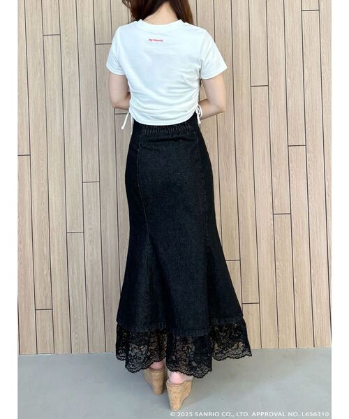 MERCURYDUO（マーキュリーデュオ）の「【メロクロコラボ】マイメロディワンポイント刺繍クロップドTシャツ（Tシャツ/カットソー・レディース・オフホワイト・FREE）」の13枚目の写真