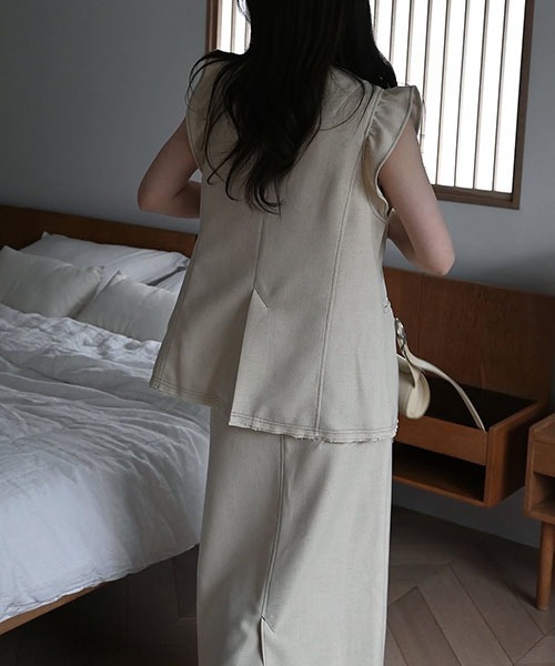 WILLFULLY（ウィルフリー）の「hem frill pencil nep SK（スカート・レディース・ブラック/ベージュ系その他/タン・FREE）」の10枚目の写真