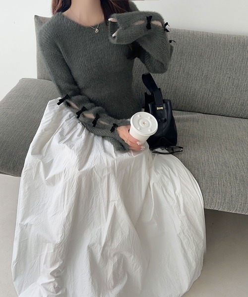 mily bilet(ミウィビレット)の「【mily bilet】品よく可愛い♪ふんわり愛されニット。甘さと抜け感が◎袖リボン使いフェザーシャギーリブニット(ニット/セーター・レディース・グレー/チャコールグレー/アイボリー/ピンク・X-LARGE/SMALL/MEDIUM/LARGE)」の17枚目の写真