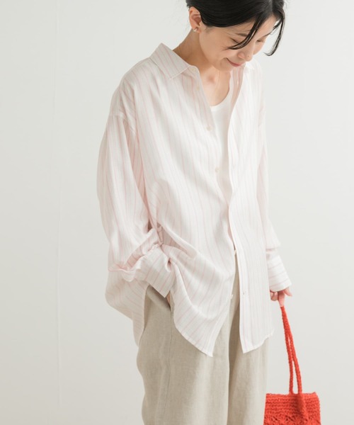 URBAN RESEARCH DOORS(アーバンリサーチドアーズ)の「カラーストライプルーズシャツ(シャツ/ブラウス・レディース・ホワイト系その他/グレー系その他・MEDIUM)」の1枚目の写真