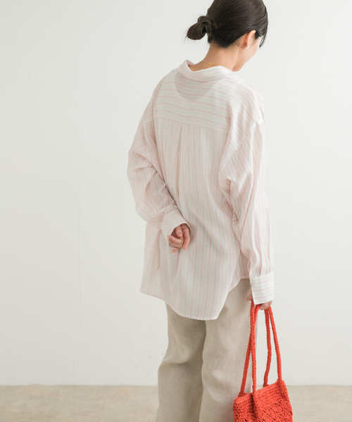 URBAN RESEARCH DOORS(アーバンリサーチドアーズ)の「カラーストライプルーズシャツ(シャツ/ブラウス・レディース・ホワイト系その他/グレー系その他・MEDIUM)」の7枚目の写真