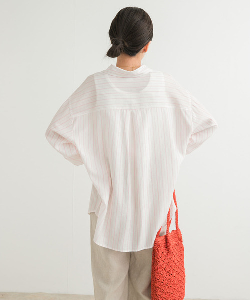 URBAN RESEARCH DOORS(アーバンリサーチドアーズ)の「カラーストライプルーズシャツ(シャツ/ブラウス・レディース・ホワイト系その他/グレー系その他・MEDIUM)」の12枚目の写真