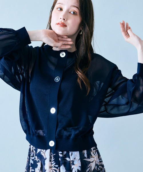 Audie a Muses（オーディアミューズ）の「ビッグボタンシアーカーディガン（カーディガン/ボレロ・レディース・ベージュ/ネイビー/ピンク・38/42）」の12枚目の写真