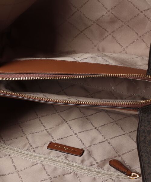 【美品】MICHAEL KORS 　シグネチャー ショルダーバッグ　牛革 Michael Kors マイケルコース MKシグネチャー ショルダーバッグ