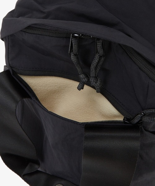 THE NORTH FACE（ザノースフェイス）の「国内未発売 THE NORTH FACE(ザ・ノースフェイス)/A4サイズ収納可能 バックパック リュック デイパック/W NEVER STOP DAYPACK（バックパック/リュック・レディース・カーキ/ブラック/グレイッシュベージュ・FREE）」の20枚目の写真