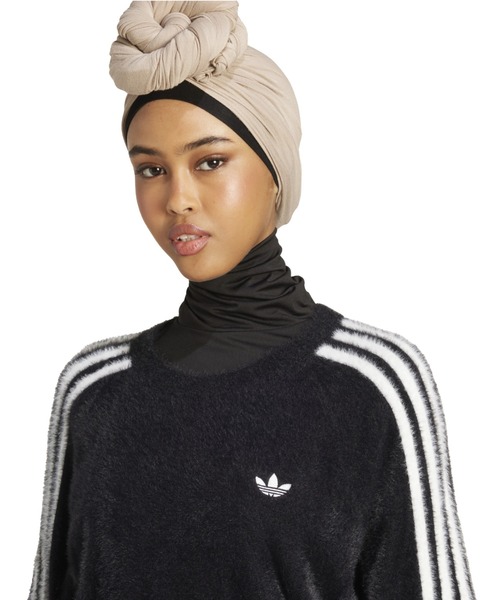 adidas（アディダス）の「adidas ADICOLOR HOLIDAY KNIT SWEATER / アディダス アディカラー ホリデー ニット セーター（ニット/セーター・レディース・ブラック・S/M/L）」の2枚目の写真