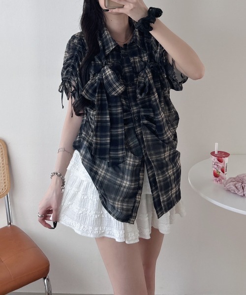 nemne store(ネンネストア)の「ギャザーリボンシアーシャツ(シャツ/ブラウス・レディース・アイボリー/ネイビー/ブラック系・MEDIUM/SMALL)」の1枚目の写真