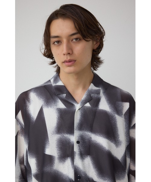 AZUL by moussy(アズールバイマウジー)の「パワーネット総柄シャツ(シャツ/ブラウス・メンズ・ベージュ系その他/ブラック系その他/ブルー系その他・MEDIUM/LARGE)」の4枚目の写真