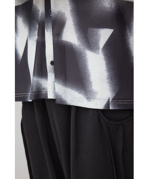 AZUL by moussy(アズールバイマウジー)の「パワーネット総柄シャツ(シャツ/ブラウス・メンズ・ベージュ系その他/ブラック系その他/ブルー系その他・MEDIUM/LARGE)」の12枚目の写真