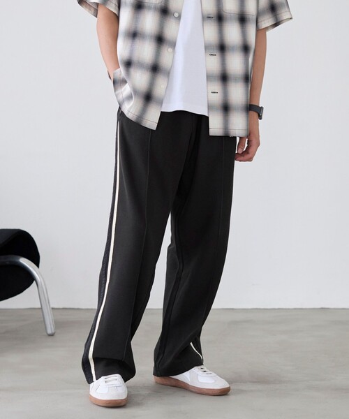 CONVERSE（コンバース）の「CONVERSE（コンバース）サイドラインイージーパンツ（その他パンツ・メンズ・ブラック/モカ・S/M/L）」の3枚目の写真