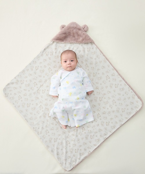 combimini（コンビミニ）の「ふわふわボアくま耳アフガン（おくるみ・キッズ・ライトベージュ/スモークピンク/ネイビー・F）」の9枚目の写真