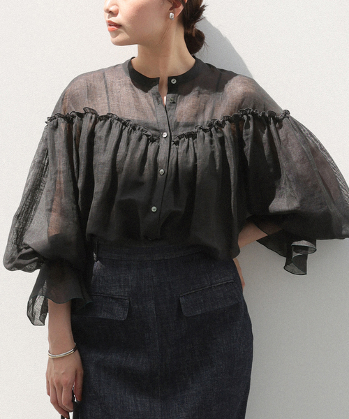 IENA(イエナ)の「B. リネン混シアーブラウス(シャツ/ブラウス・レディース・ブラック/オレンジ・FREE)」の11枚目の写真