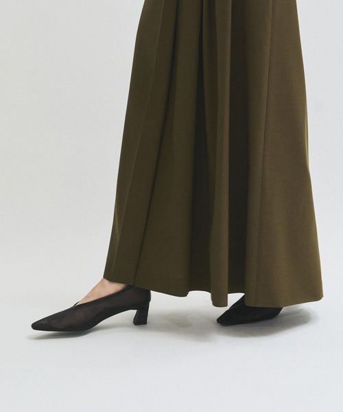 ADAM ET ROPE'(アダムエロペ)の「シアーパンプス(パンプス・レディース・オフホワイト/ブラック・24.5/24/23.5/23)」の15枚目の写真