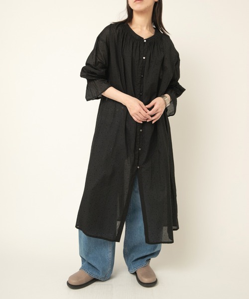 RNA-N（アールエヌエーエヌ）の「D1680 フロッキーランダムドットワンピース（ワンピース・レディース・ブラック/キナリ/カーキ・FREE）」の2枚目の写真
