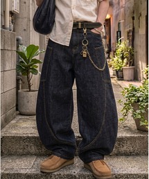 SPINNS（スピンズ）の「デニムワイドバルーンパンツ/バギー/カーブバレルシルエット/ユニセックス（デニムパンツ）」
