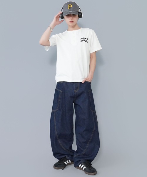SPINNS（スピンズ）の「デニムワイドバルーンパンツ/バギー/カーブバレルシルエット/ユニセックス（デニムパンツ・メンズ・ブラック/ブルー/ピンク/ネイビー/ブルー系その他・L/M/S）」の10枚目の写真