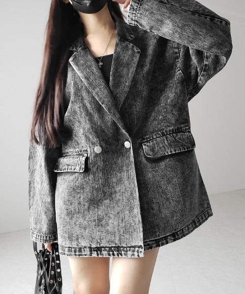 me+em select（ミームセレクト）の「【 デニムセットアップ着用可能 】ヴィンテージケミカルブリーチボーイフレンドテーラードデニムジャケット／ vintage chemical bleach boyfriend tailored denim jacket（デニムジャケット・レディース・ブラック/ブルー・2/1）」の5枚目の写真