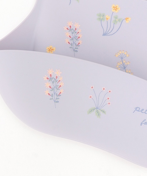 petit main（プティマイン）の「お食事シリコンBIB（マグ/哺乳瓶/お食事グッズ・キッズ・ラベンダー/ベージュ/ライトブルー/ライトピンク・F）」の10枚目の写真