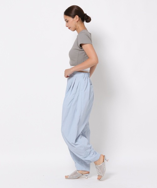 HEREIAM（ヘレイアム）の「【HEREIAM】抗菌防臭/カップ付きリブＴ（Tシャツ/カットソー・レディース・ブラック/グレー・SMALL/MEDIUM/LARGE）」の4枚目の写真