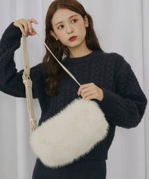 Olu. | ラウンドベルトファーバッグ(ショルダーバッグ)