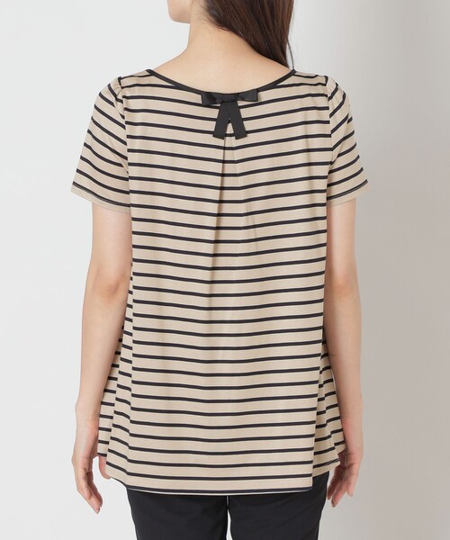 TO BE CHIC(トゥー ビー シック)の「バックリボン ボーダーチュニック(Tシャツ/カットソー・レディース・ベージュ/ブラック・40/42)」の3枚目の写真