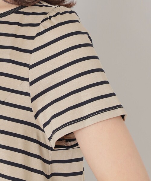 TO BE CHIC(トゥー ビー シック)の「バックリボン ボーダーチュニック(Tシャツ/カットソー・レディース・ベージュ/ブラック・40/42)」の10枚目の写真