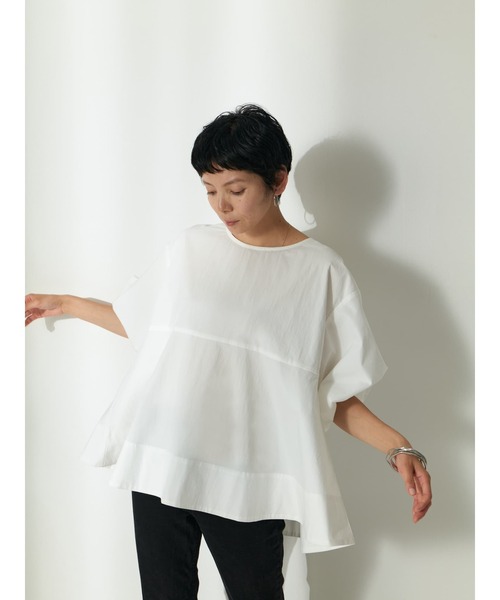 Brown&Street(ブラウンアンドストリート)の「バックカットコンビトップス(シャツ/ブラウス・レディース・ブラック/ホワイト・FREE)」の19枚目の写真