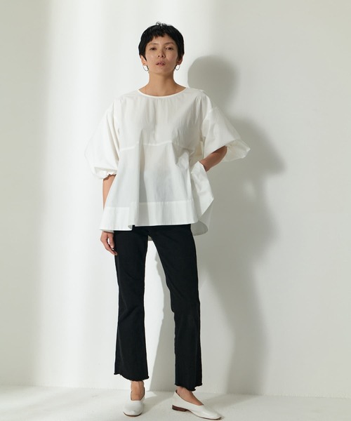 Brown&Street(ブラウンアンドストリート)の「バックカットコンビトップス(シャツ/ブラウス・レディース・ブラック/ホワイト・FREE)」の21枚目の写真