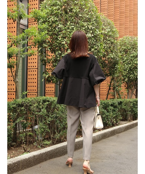 Brown&Street(ブラウンアンドストリート)の「バックカットコンビトップス(シャツ/ブラウス・レディース・ブラック/ホワイト・FREE)」の17枚目の写真