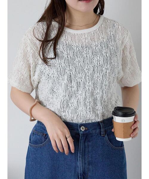 ehka sopo(エヘカソポ)の「花メッシュプルオーバー(Tシャツ/カットソー・レディース・オフホワイト/ブラック/ピンク・F)」の2枚目の写真