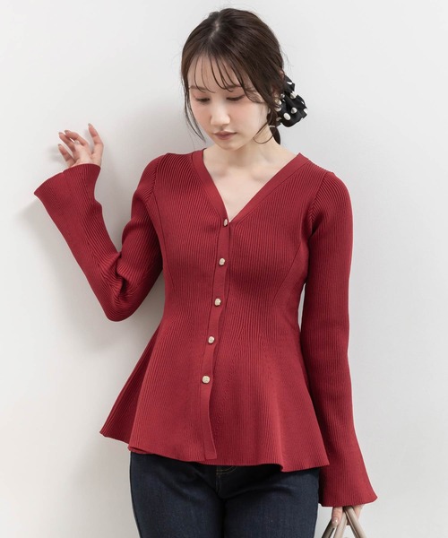 RANDA（ランダ）の「ペプラムニットカーディガン（カーディガン/ボレロ・レディース・レッド/グレー/クリーム・FREE）」の3枚目の写真