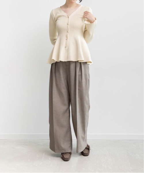 RANDA（ランダ）の「ペプラムニットカーディガン（カーディガン/ボレロ・レディース・レッド/グレー/クリーム・FREE）」の7枚目の写真