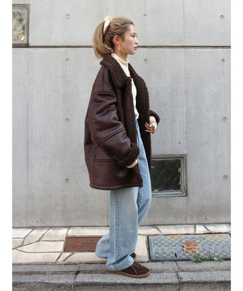 Ungrid（アングリッド）の「フェイクムートンルーズブルゾン（ブルゾン・レディース・ブラック/ダークブラウン・MEDIUM/SMALL）」の18枚目の写真