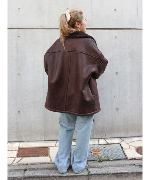 Ungrid（アングリッド）の「フェイクムートンルーズブルゾン（ブルゾン・レディース・ブラック/ダークブラウン・MEDIUM/SMALL）」の19枚目の写真