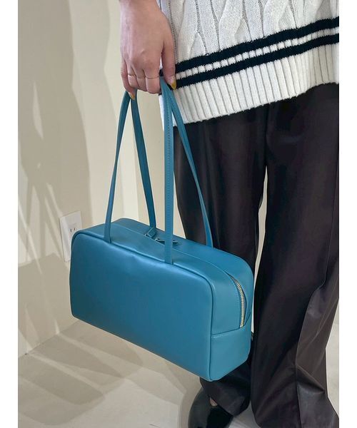 【最終値下げ】ミラオーウェン　ワイドメッシュポーチ付扇型バッグ新品・未使用傷あり Mila Owen（ミラオーウェン）の「ワイドメッシュポーチ付扇型