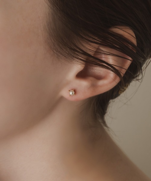 muku（ムク）の「PIERCE/MINI PEARL（ピアス（両耳用）・レディース・シャンパン/シルバー/ゴールド・FREE）」の3枚目の写真