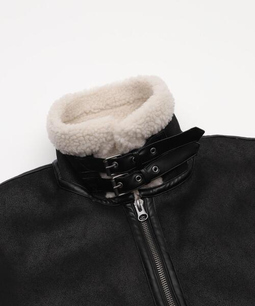 LUCY（ルーシー）の「LUCY/B-3ジャケット（ムートンコート・メンズ・ブラウン/ライトベージュ/ブラック・MEDIUM/LARGE）」の11枚目の写真