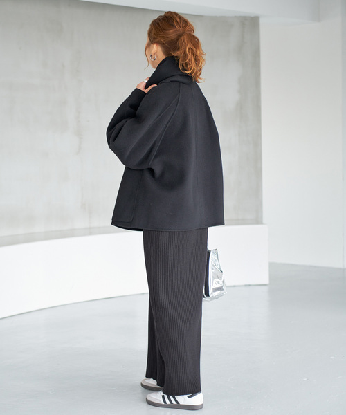 Spick & Span（スピックアンドスパン）の「《追加》ビーバーストール付きセットコート（ノーカラーコート・レディース・ブラック/ベージュ/キャメル・38/36）」の21枚目の写真