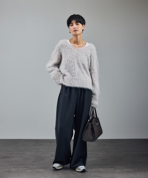 SALON adam et rope'(サロン アダム エ ロペ)の「【WEB限定】ウォッシャブル前後2WAYシャギーニットプルオーバー(ニット/セーター・レディース・チャコールグレー/ライトグレー/ベージュ系その他/イエロー系その他・FREE)」の8枚目の写真