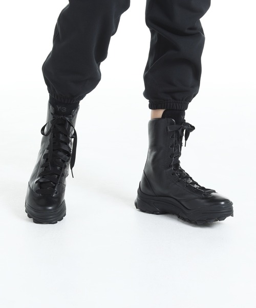 Y-3(ワイスリー)の「Y-3 GSG9 HI(スニーカー・メンズ・ブラック系・29.0cm/28.0cm/27.0cm/25.0cm/24.0cm/23.0cm/26.0cm/24.5cm/25.5cm/26.5cm/27.5cm/28.5cm/23.5cm/22.5cm)」の2枚目の写真