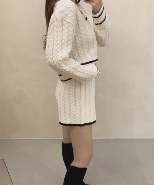 kirakiraShop(キラキラショップ)の「【2点セット】Vネック ライン ニット & ニットショートパンツ(セットアップ・レディース・ホワイト/ブラック・FREE)」の20枚目の写真