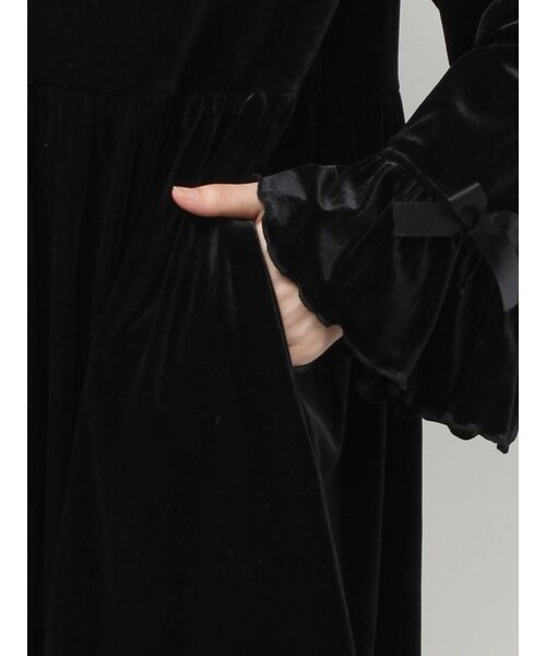 merry jenny（メリージェニー）の「ベロアリボンミニワンピース（ワンピース・レディース・アイボリー/ブラック・FREE）」の8枚目の写真